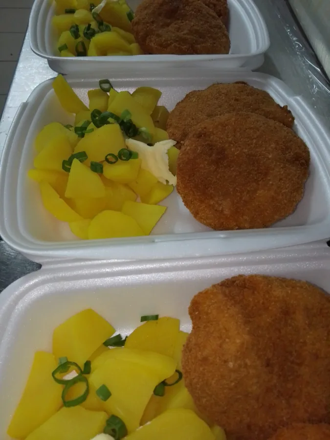 200G Smazeny Karbanatek Plneny Platkem Citronu Maslovy Brambor