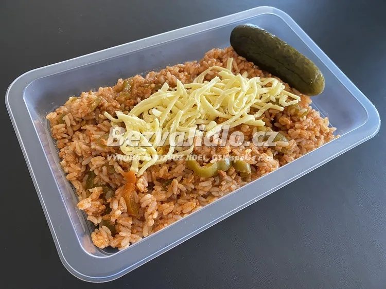 Meal 337 Srbske Veprove Rizoto Sypane Strouhanym Syrem Okurka
