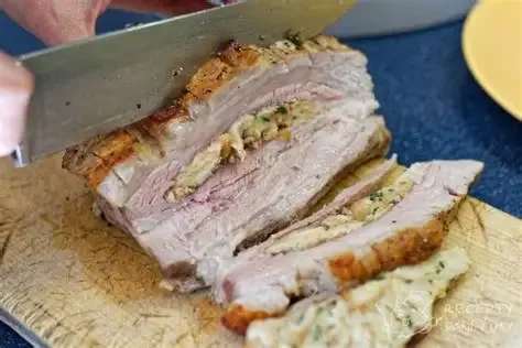 Meal 314 200G Nadivany Veprovy Bucek Se Stouchanou Korenovou Zeleninou Se Zazvorem Brambor