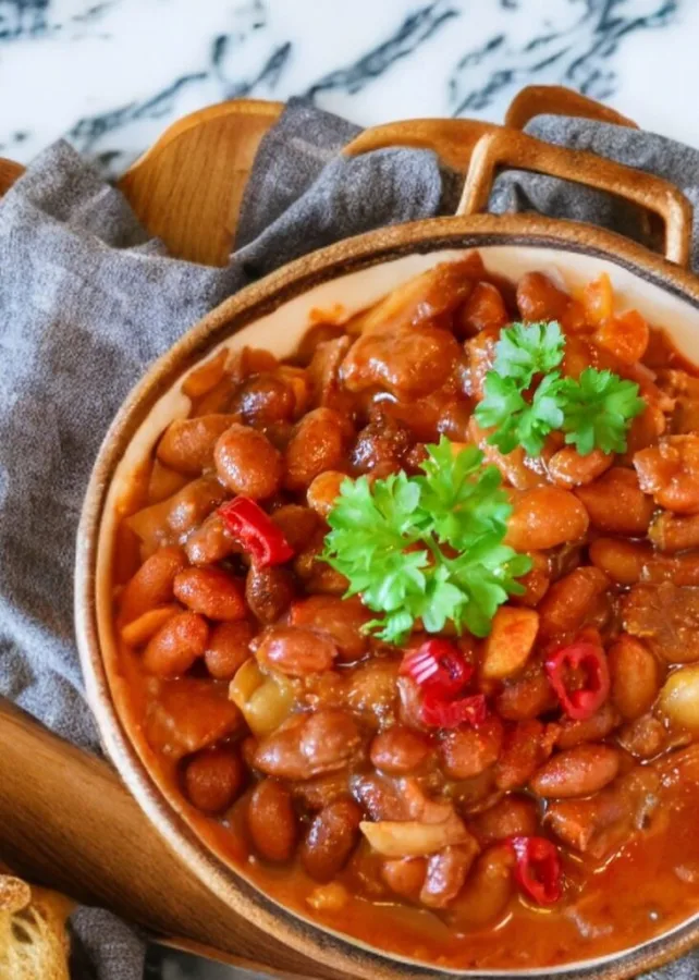 Meal 350 400G Mexicke Fazole S Klobasou Kvaskovy Chleb