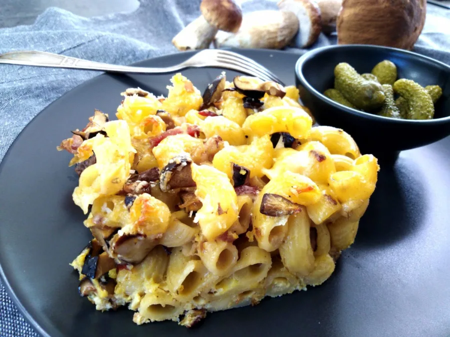 Meal 363 450G Zapecene Testoviny Se Zampiony A Hermelinem Zelny Salat
