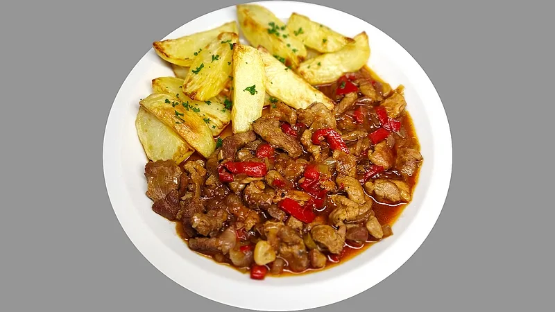 Meal 403 Dragounsky Mars Veprove Maso Kecup Cibule Pivo Kapie Americky Brambor