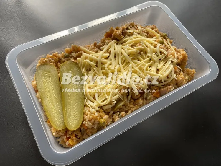 Meal 430 Jemne Kureci Rizoto Sypane Syrem Okurka