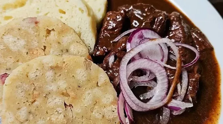 Meal 443 Hovezi Gulas S Variaci Knedliku A Smazenou Cibulkou