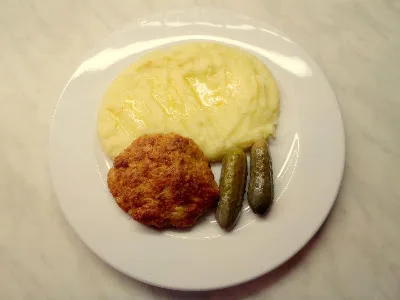 Meal 463 200Gsmazeny Karbanatek S Hermelinem Bramborova Kase Okurka