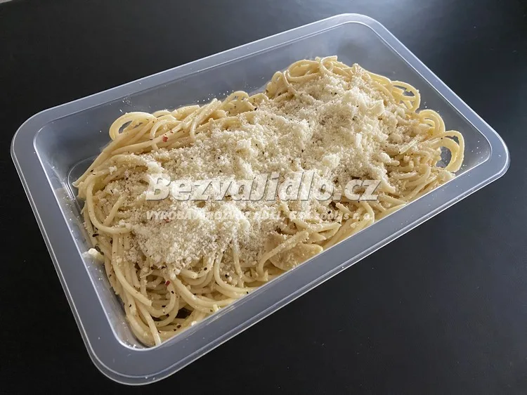 Meal 474 Spagety Aglio Olio Sypane Parmazanem Z