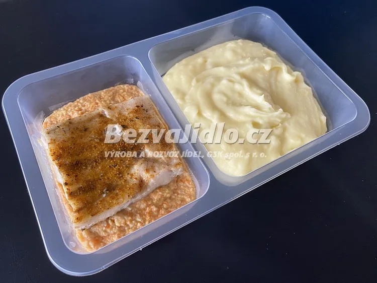 Meal 477 Lehce Opecene File Z Aljasske Tresky Na Jemnem Pyre Z Korenove Zeleniny S Bramborovou Kasi Z