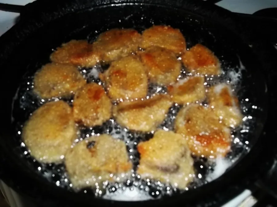 Meal 506 Smazene Veprove Medailonky V Panko Strouhance S Bramborovou Kasi M M