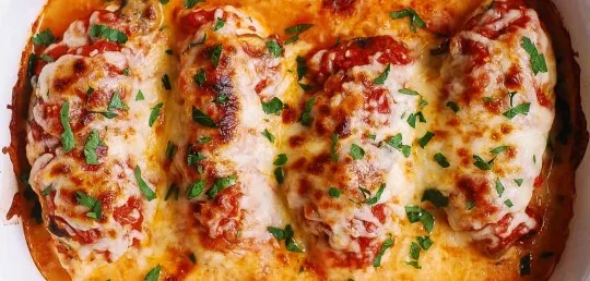 Meal 509 Zapecena Kureci Prsicka S Rajcaty Mozzarellou A Bazalkou S Kuskusem S Petrzelkovym Pestem Z
