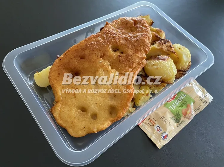 Meal 534 Smazena Kureci Prsicka V Syrovem Testicku S Opecenym Bramborem A Tatarskou Omackou