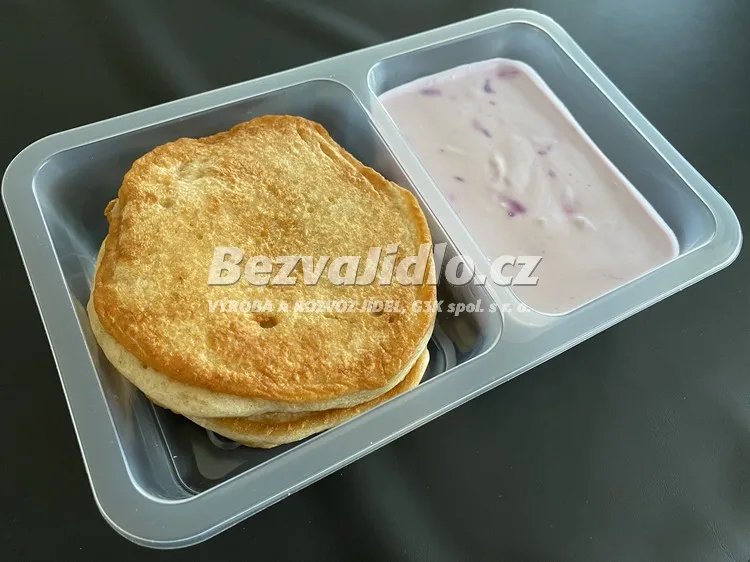 Meal 566 Domaci Krkonosske Livance Se Slehanym Tvarohem S Boruvkami