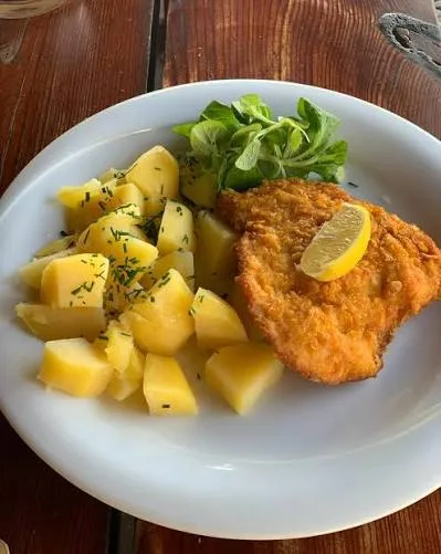 Meal 580 Smazeny Kruti Rizek S Varenym Bramborem M M A Tatarskou Omackou
