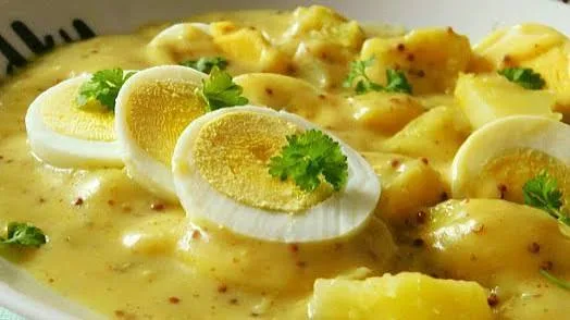 Meal 597 2Ks Varena Vejce V Horcicne Omacce Brambor