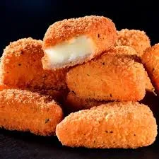 Smažené hermelínové trojhránky, brambor, naše tatarka