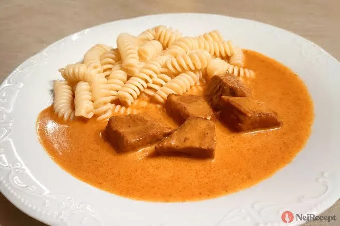 Meal 612 Veprove Na Paprice S Testovinami
