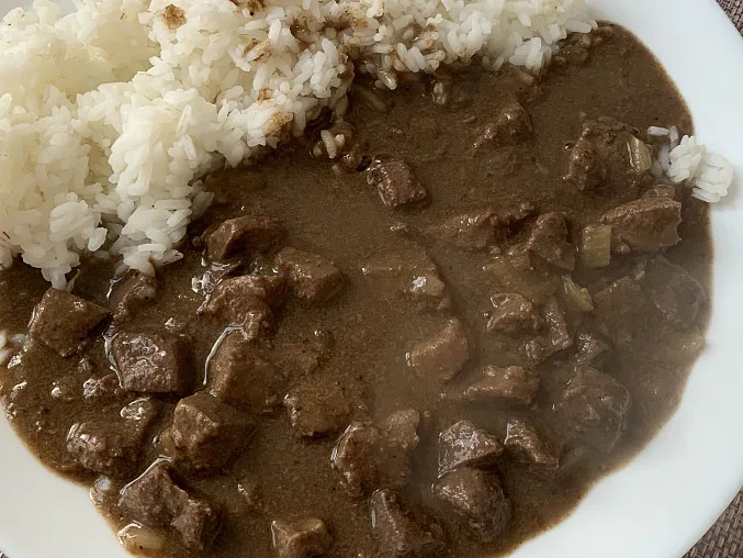 Meal 617 200G Pikantni Veprova Jatra Na Cibulce A Paprice Ryze