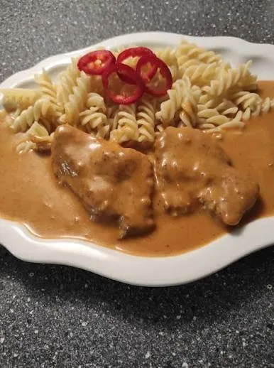 Meal 628 200G Veprova Kyta Na Paprice Vretynka