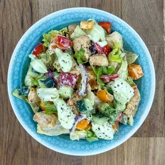 Meal 654 400G Bbq Kureci Salat Slanina Avokado Zelenina Smes Salatu Vejce Cesnekovy Dresink