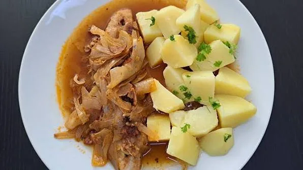 Meal 657 200G Pecena Krkovicka Na Cibuli Brambor